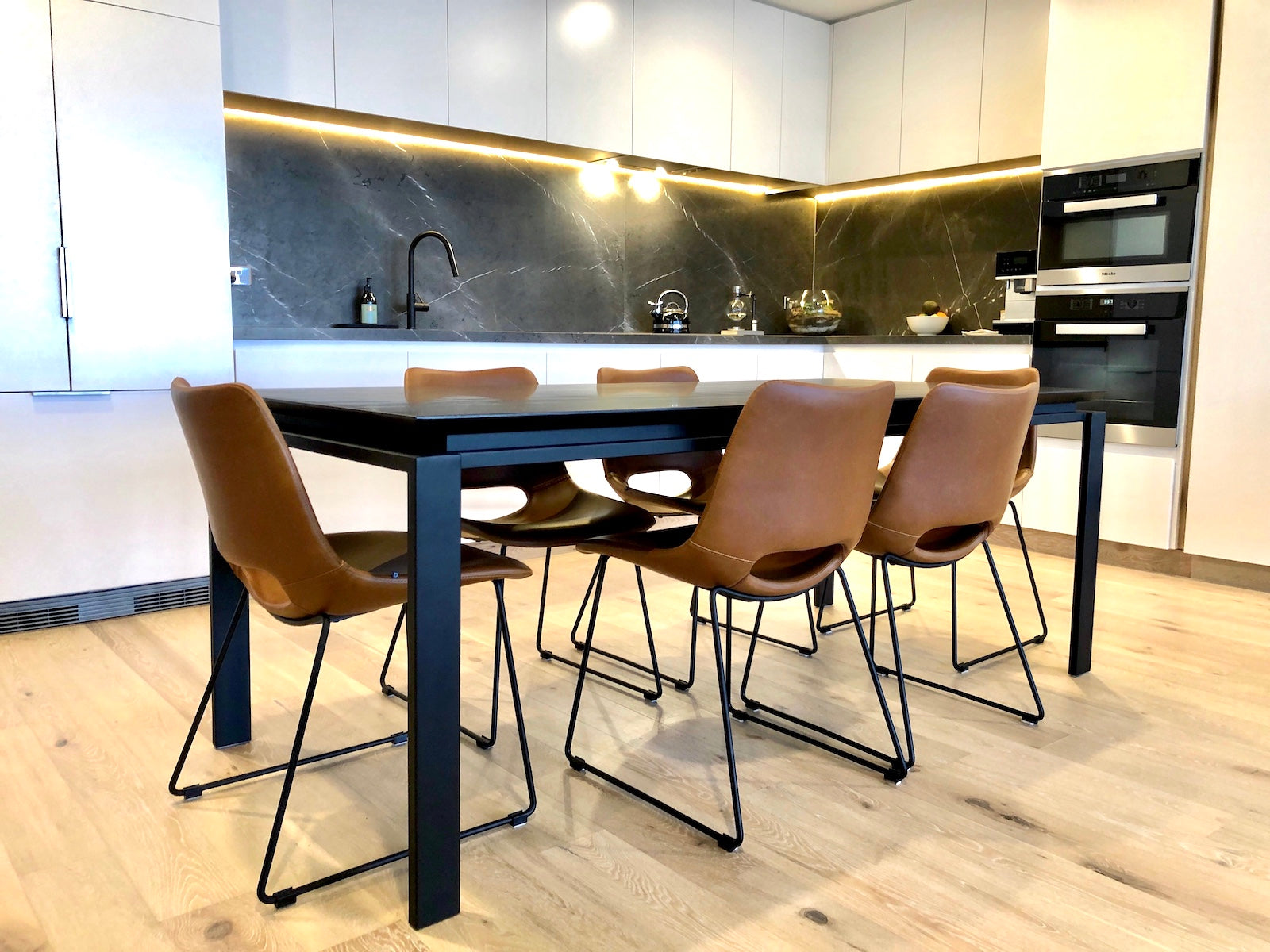 Chaise de salle à manger en similicuir rouille pour salle à manger
