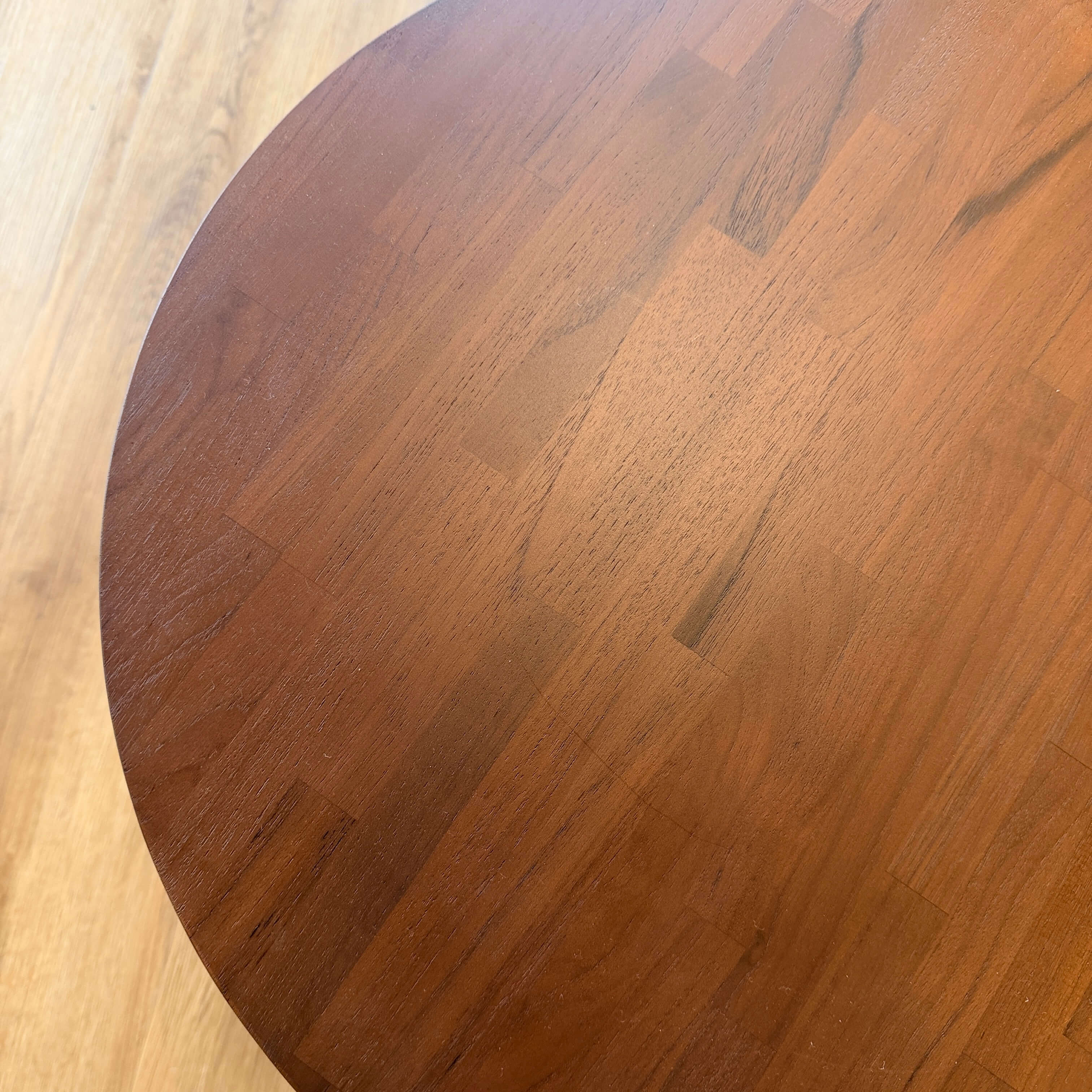 Table d'appoint marron