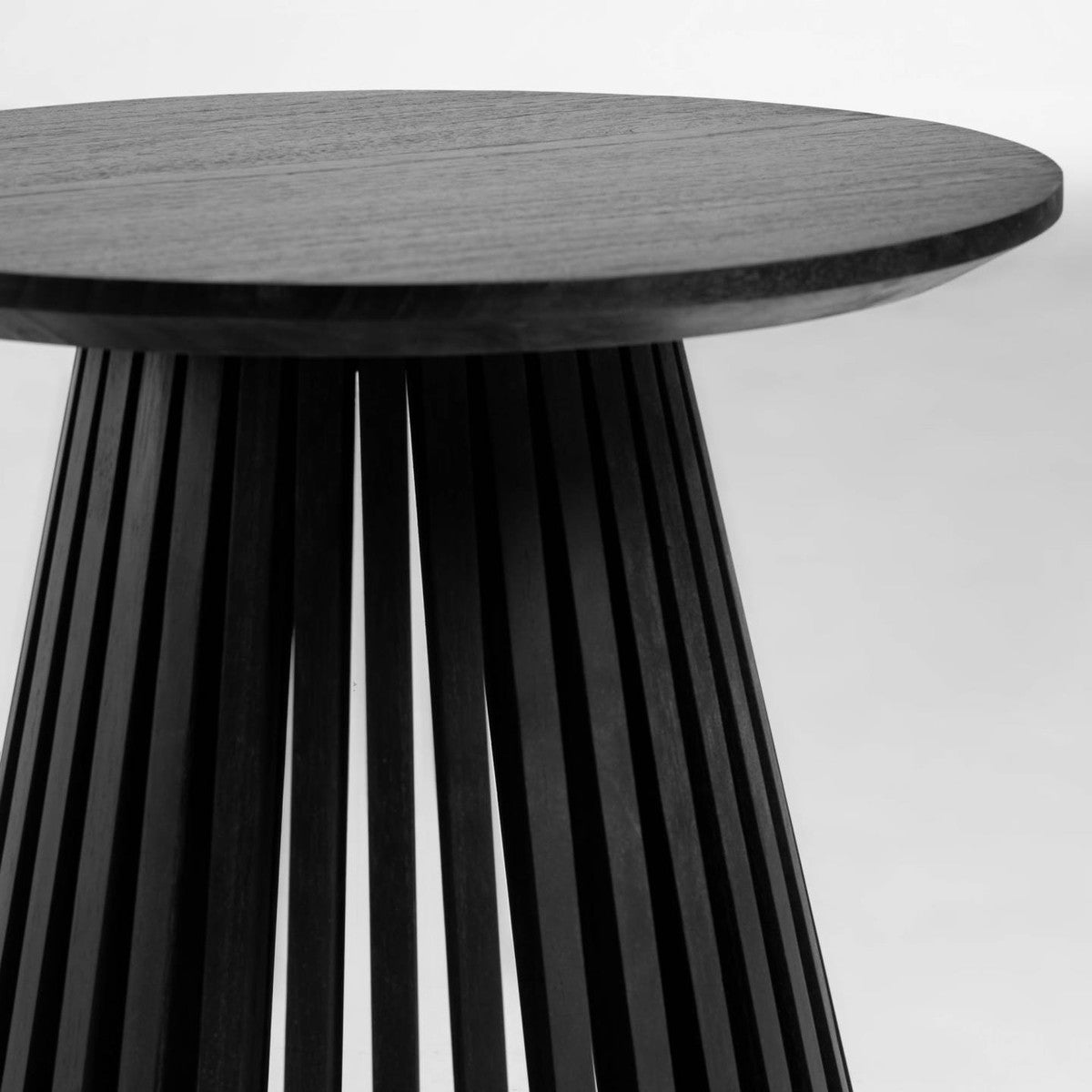 Table d'appoint noire