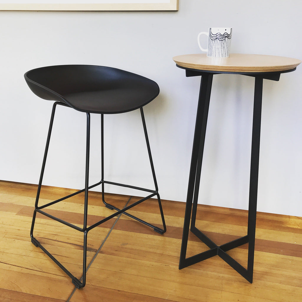 Tabouret de bar moderne en acier noir pour cuisine