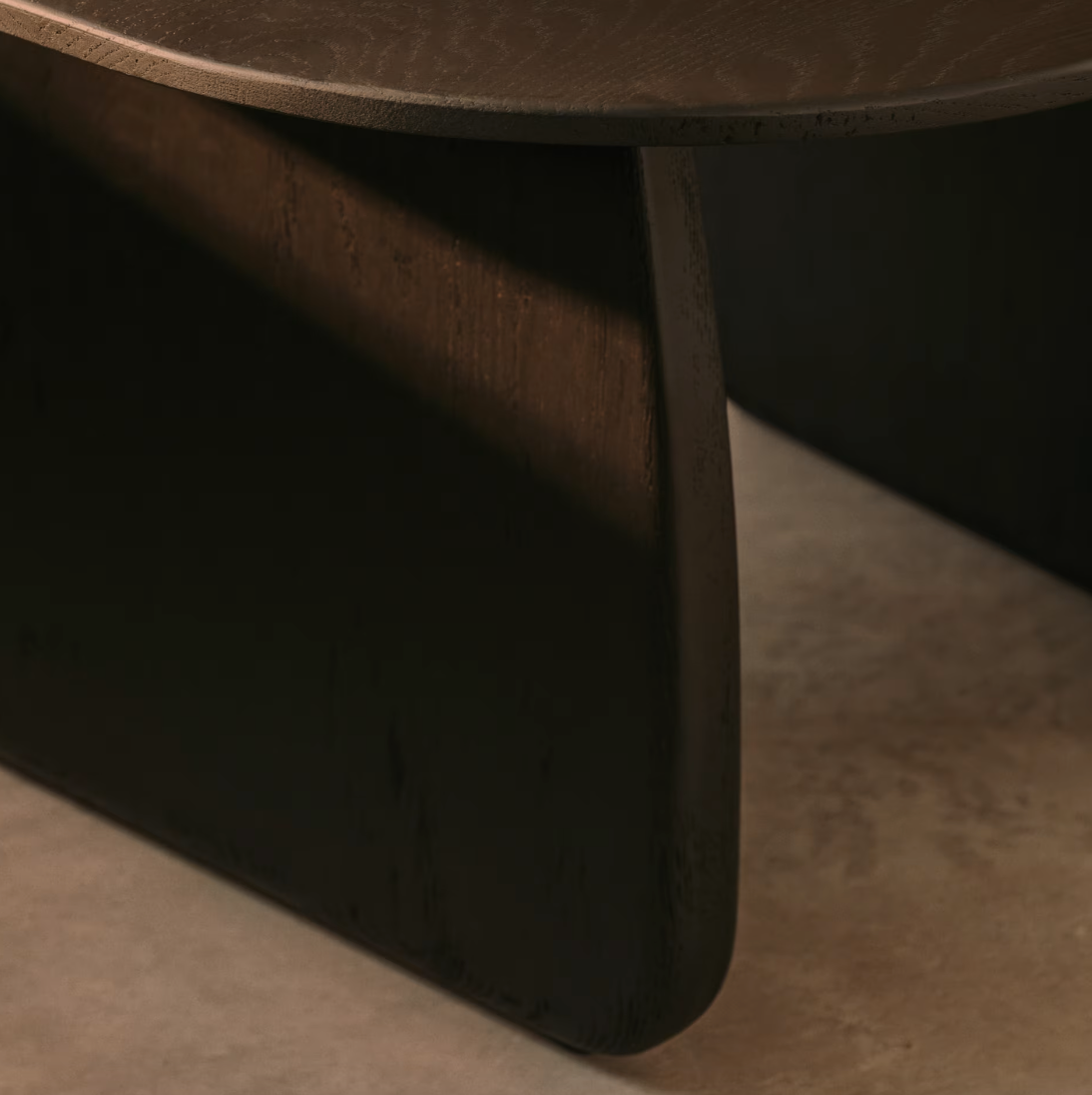 Table d'appoint en chêne noir
