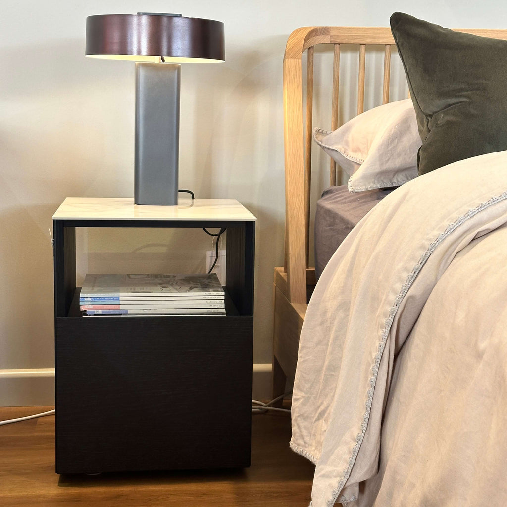 Table de chevet moderne en marbre et chêne noir pour chambre à coucher
